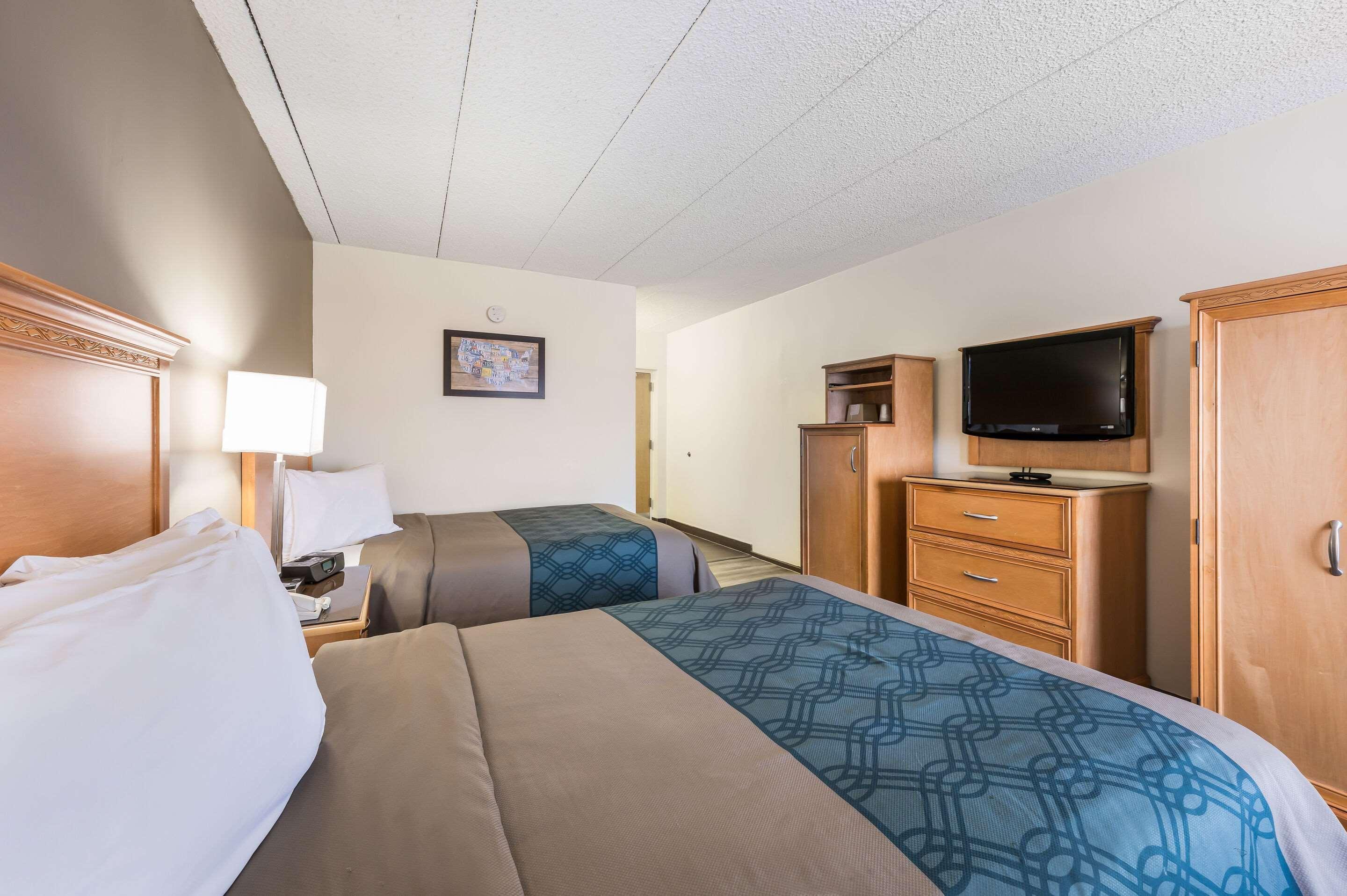 Econo Lodge Quakertown Exterior photo