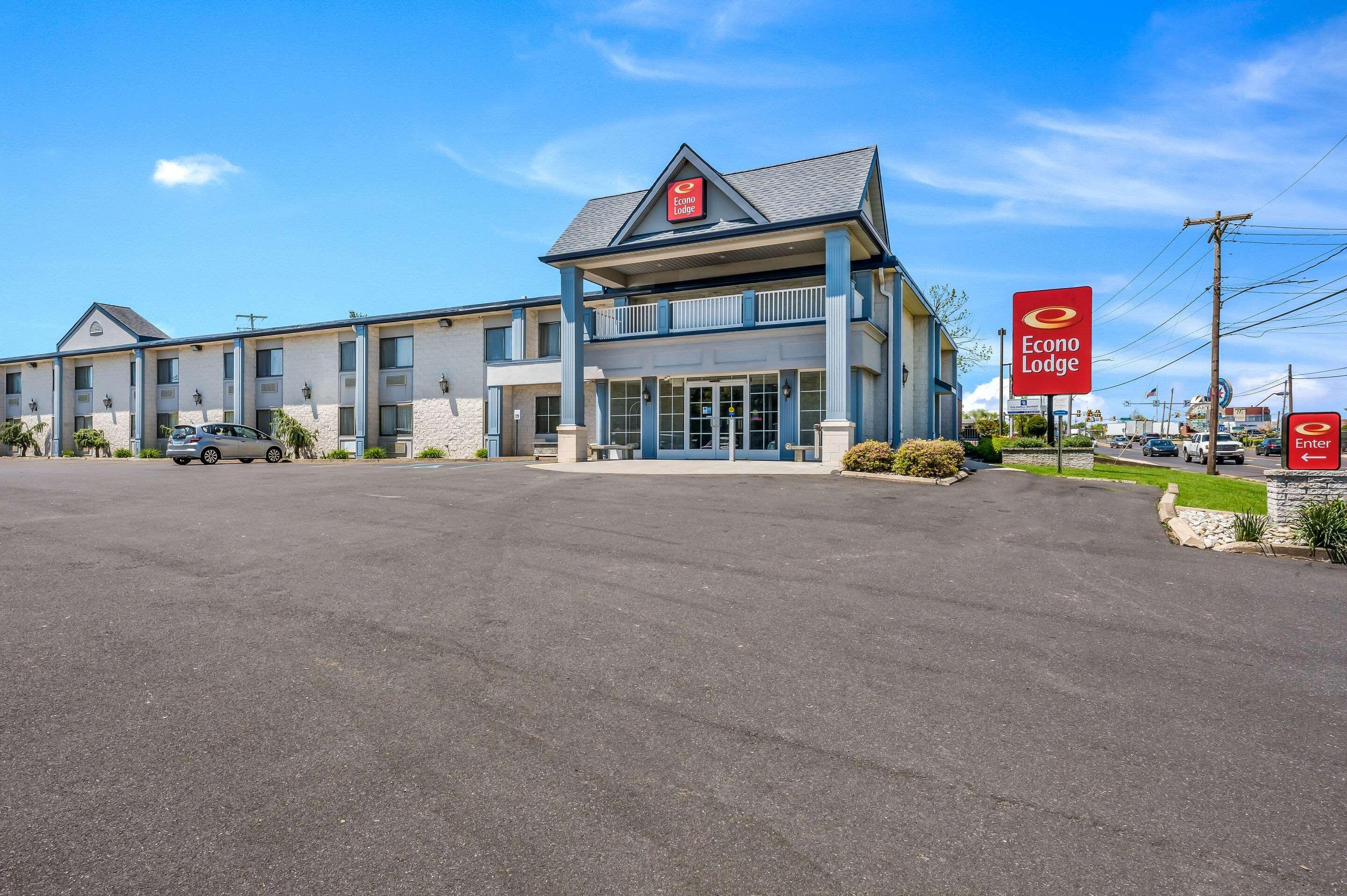 Econo Lodge Quakertown Exterior photo
