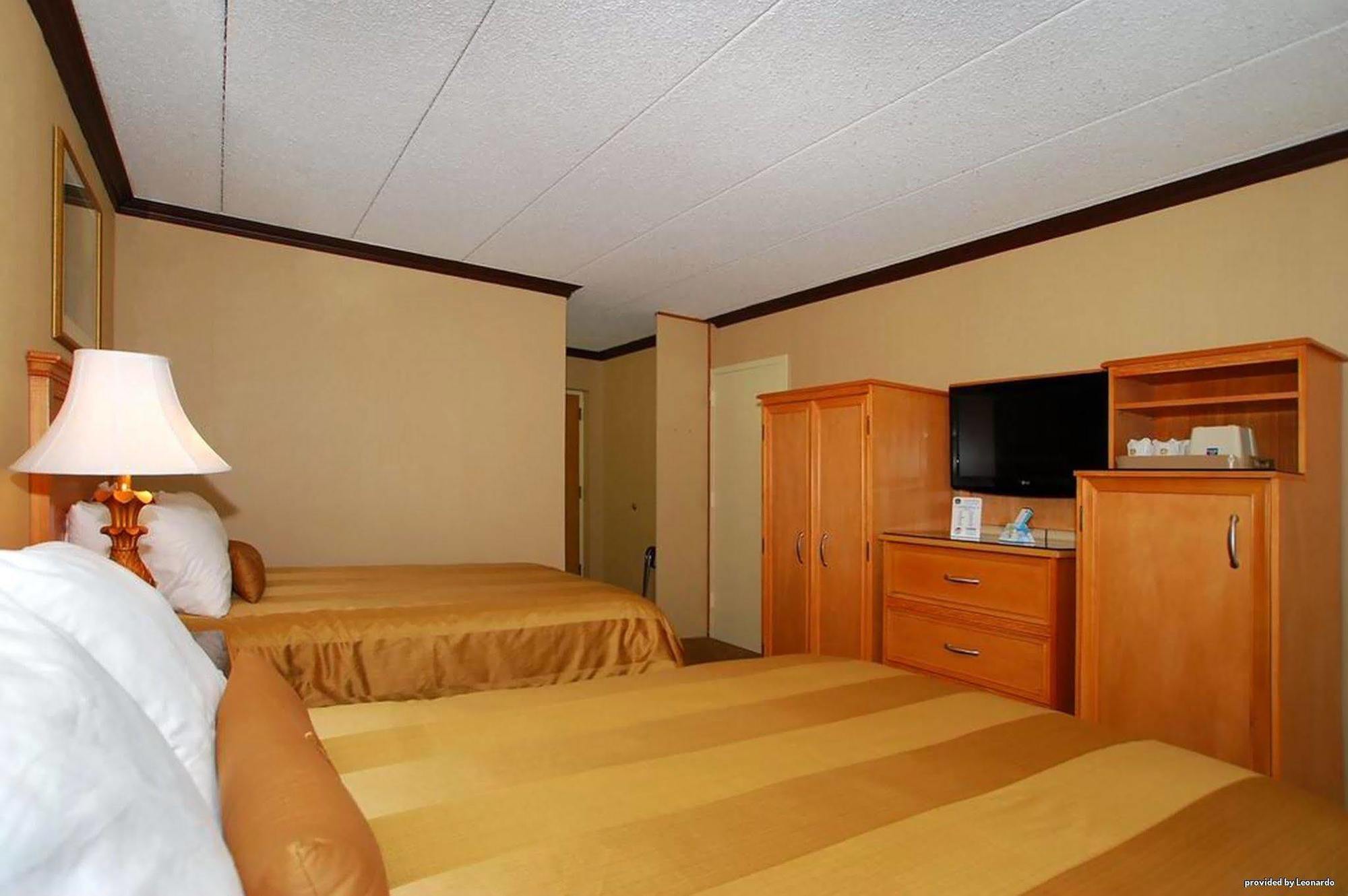 Econo Lodge Quakertown Exterior photo