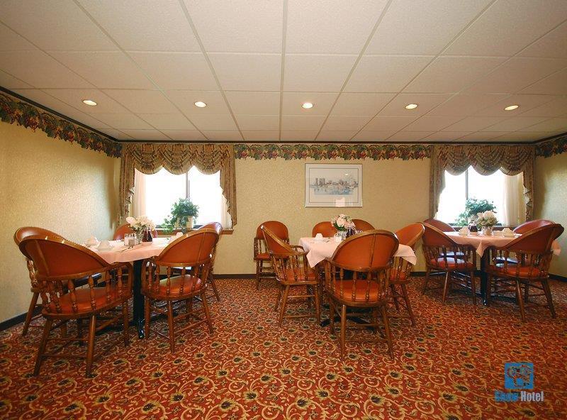 Econo Lodge Quakertown Restaurant photo
